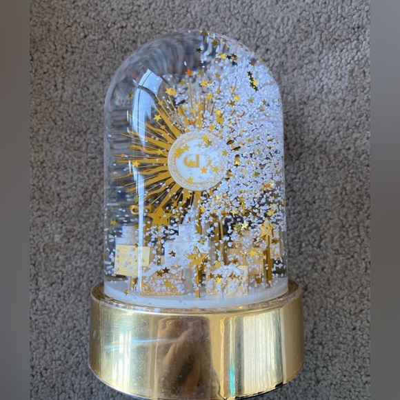 🎄✨ Christian Dior 2024 Holiday Snow Globe – NEW IN BOX ✨🎄 - Picture 11 of 11